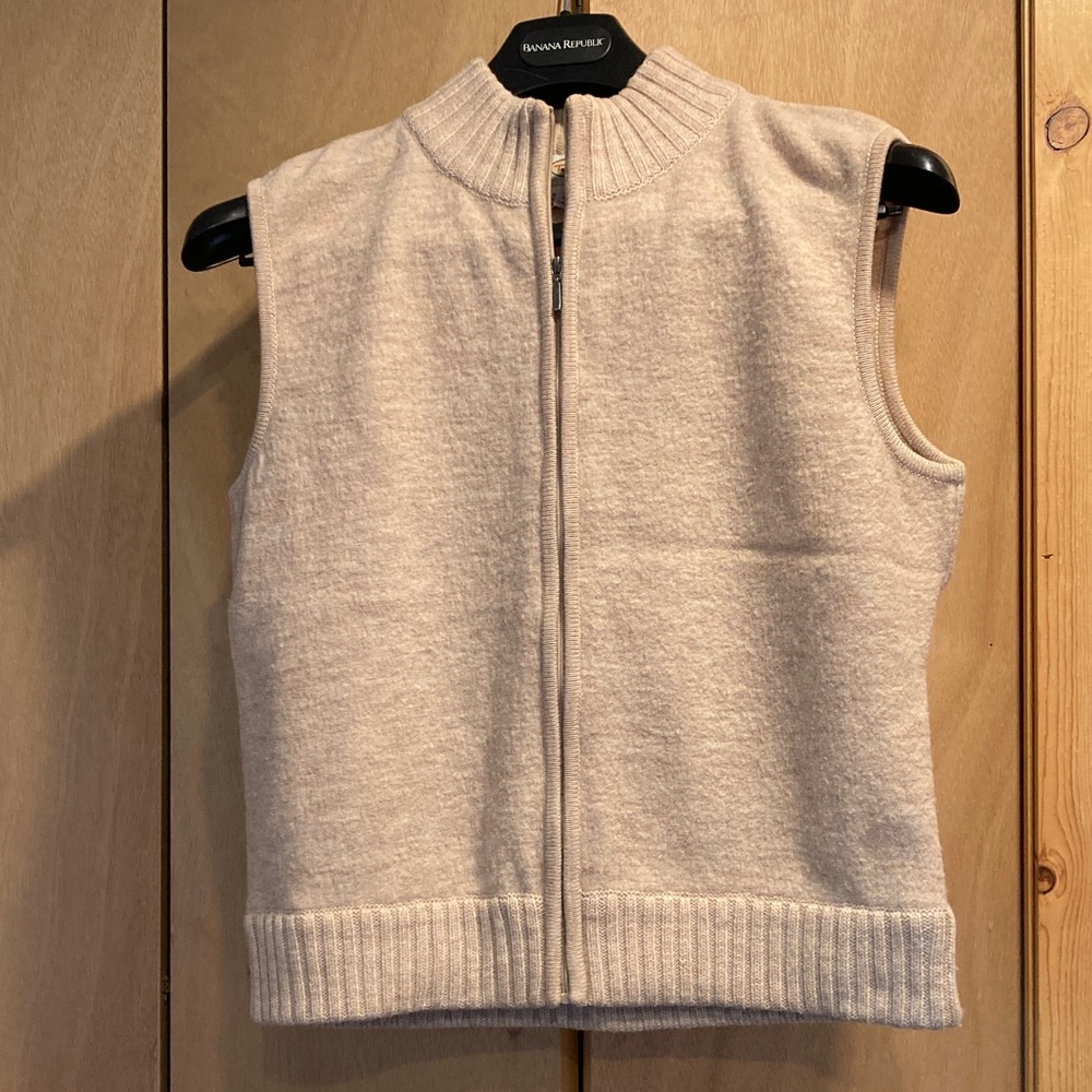 Talbots Light Tan Sleeveless Vest